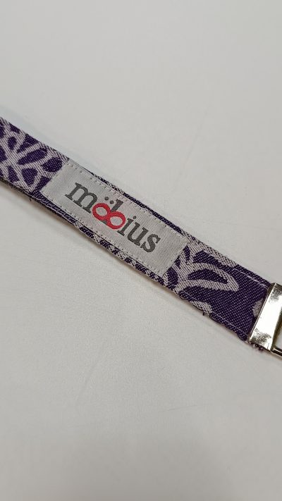Möbius kulcstartó