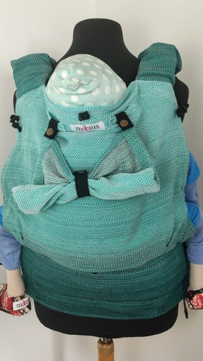 Möbius 3:1-ben BABY csatos hordozó min.4 kg súlytól használható, Lenny Lamb Herringbone Green kendőből kendőből